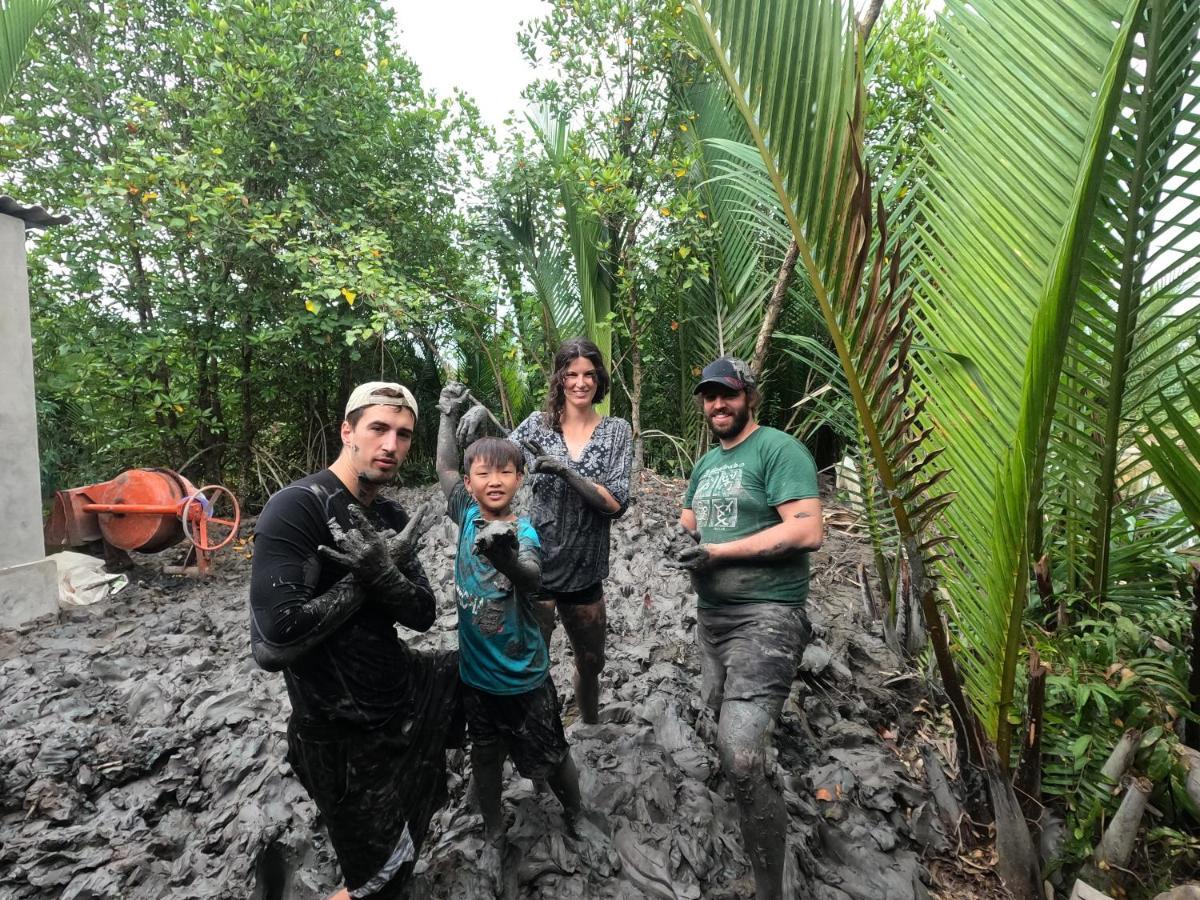 Ba Ngoai Homestay Cà Mau Exterior foto